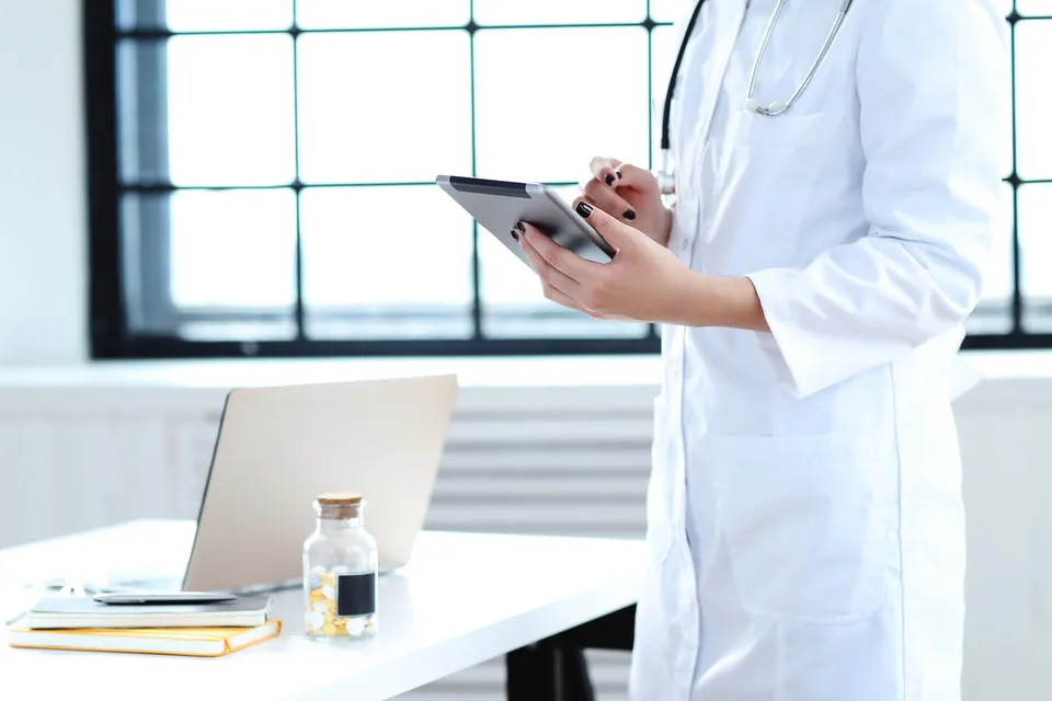 La Historia Clínica Electrónica Nacional de Uruguay: Un caso de éxito en salud digital con K2BHealth como socio tecnológico